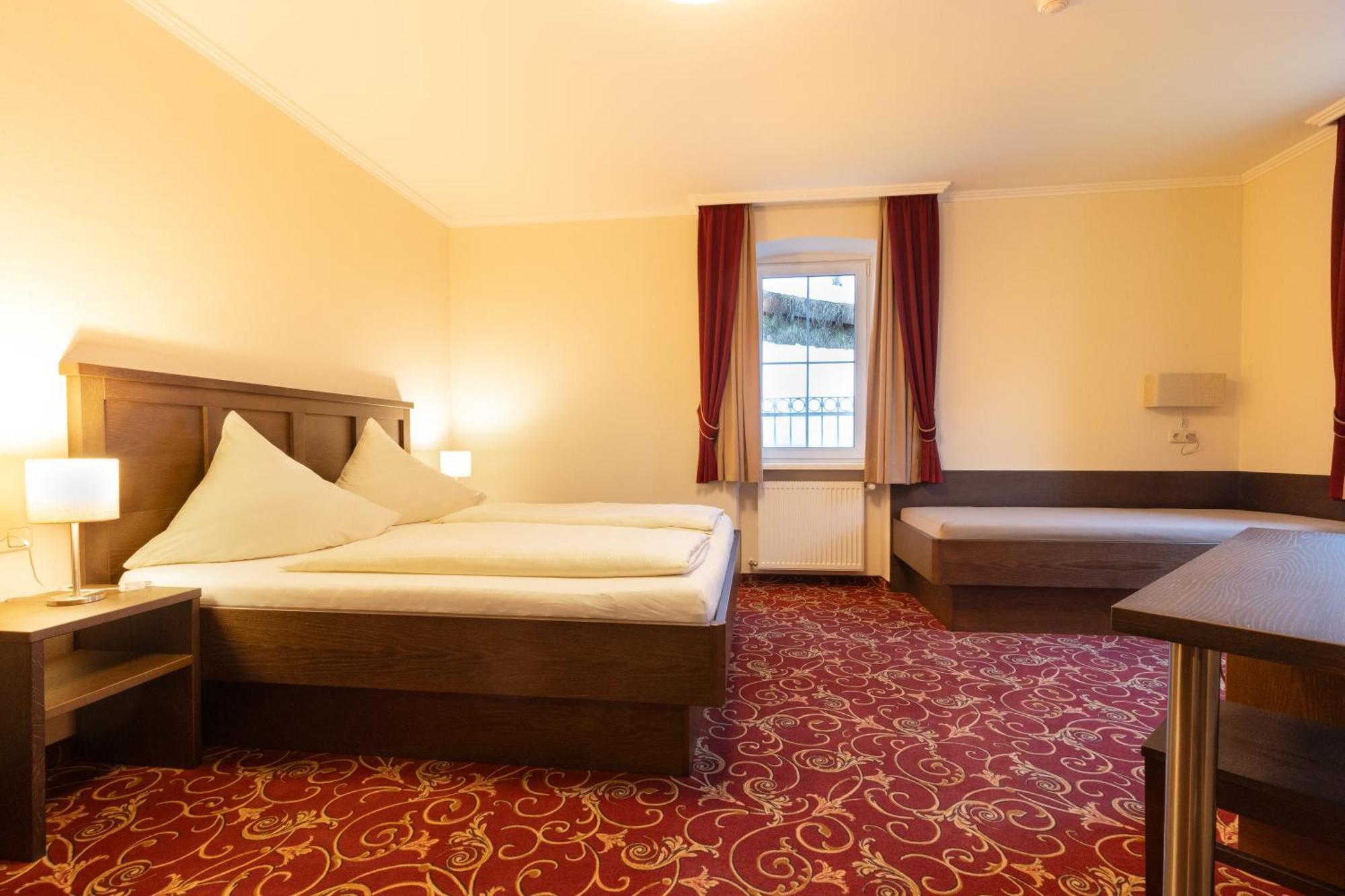 Appartements Feroli Dienten am Hochkoenig Luaran gambar