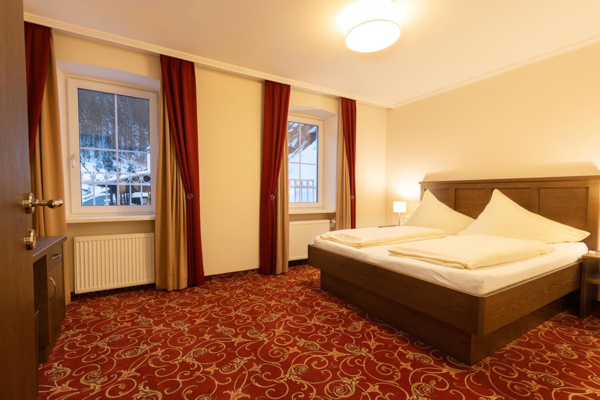 Appartements Feroli Dienten am Hochkoenig Luaran gambar