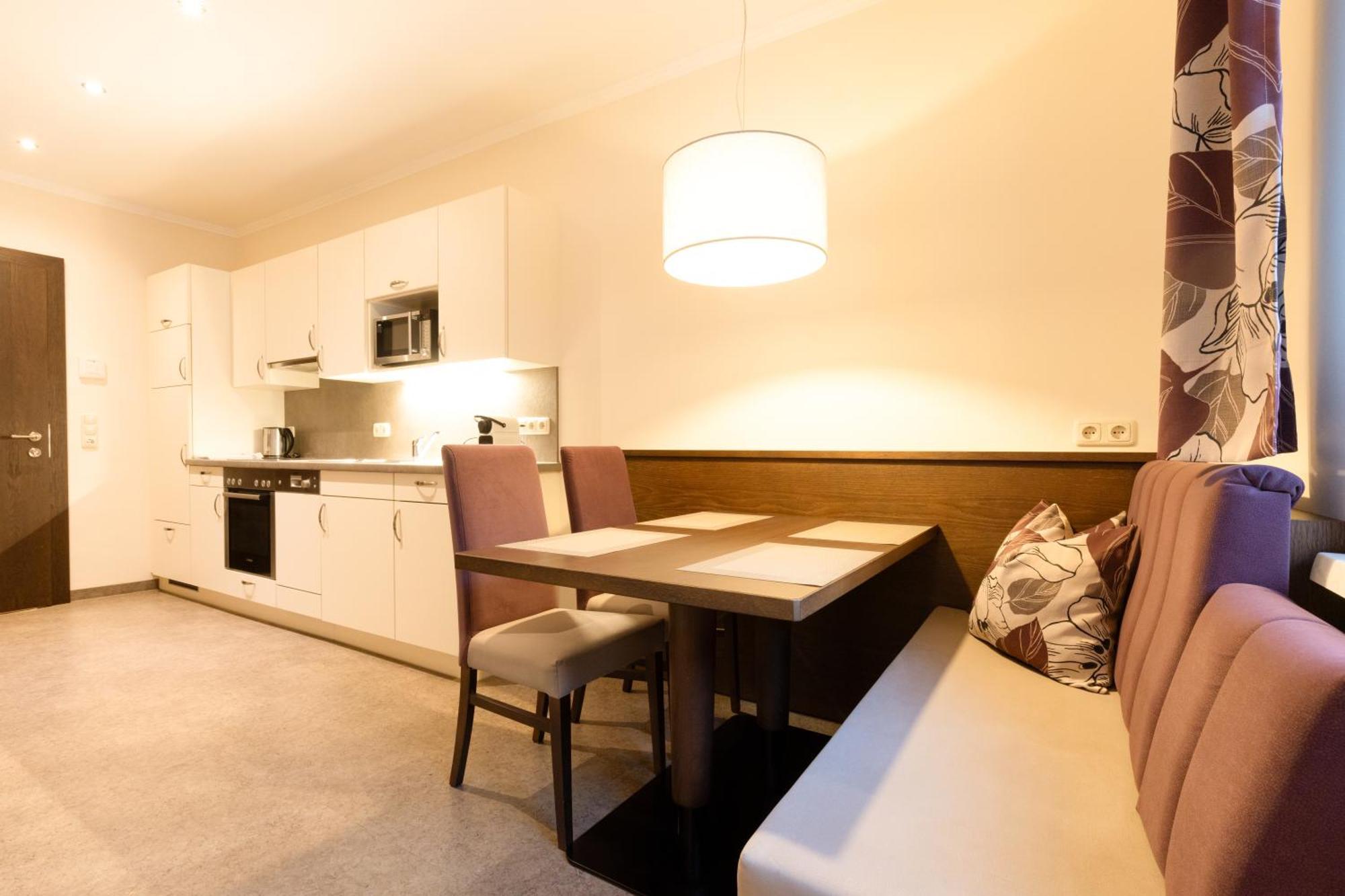 Appartements Feroli Dienten am Hochkoenig Luaran gambar